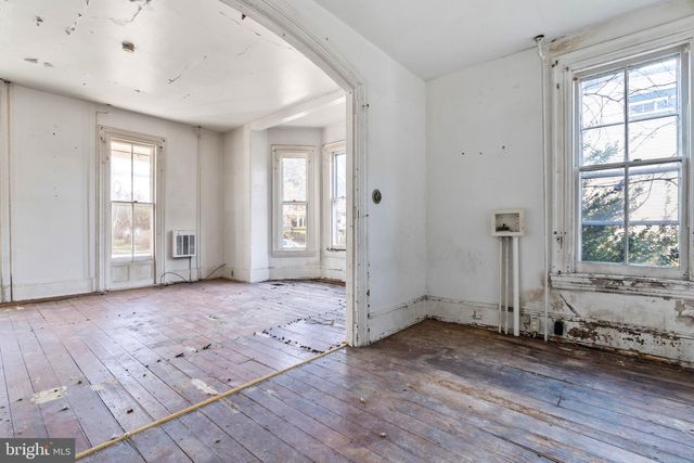 102 S BROAD ST, Middletown, DE 19709