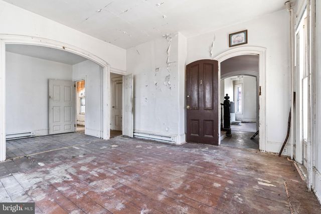 102 S BROAD ST, Middletown, DE 19709