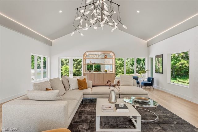 19103 N Park Boulevard, Shaker Heights, OH 44122