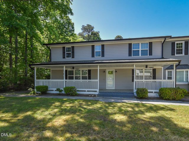 225 Douglas Street, Holly Springs, NC 27540