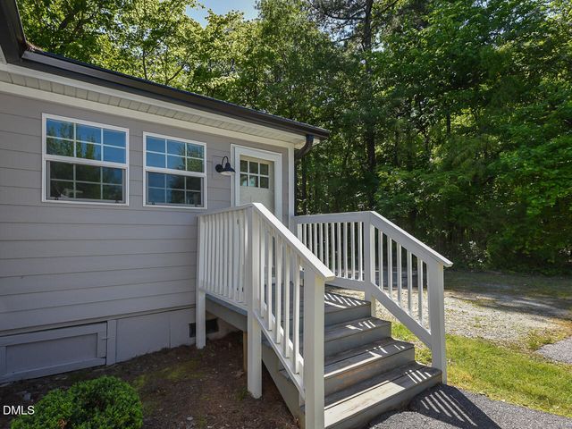 225 Douglas Street, Holly Springs, NC 27540