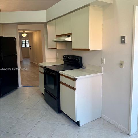 3176 Arbor Ln 2506, Hollywood, FL 33021