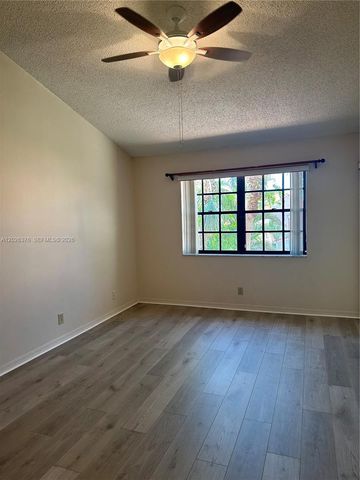 3176 Arbor Ln 2506, Hollywood, FL 33021