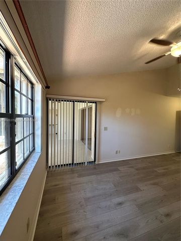 3176 Arbor Ln 2506, Hollywood, FL 33021