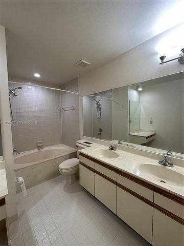 3176 Arbor Ln 2506, Hollywood, FL 33021