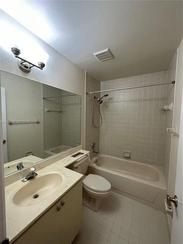 3176 Arbor Ln 2506, Hollywood, FL 33021
