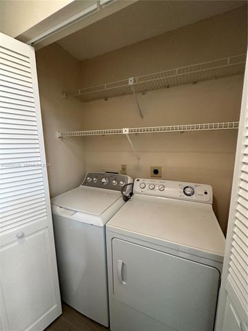 3176 Arbor Ln 2506, Hollywood, FL 33021