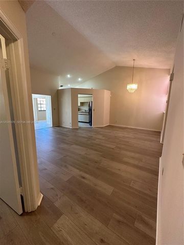 3176 Arbor Ln 2506, Hollywood, FL 33021