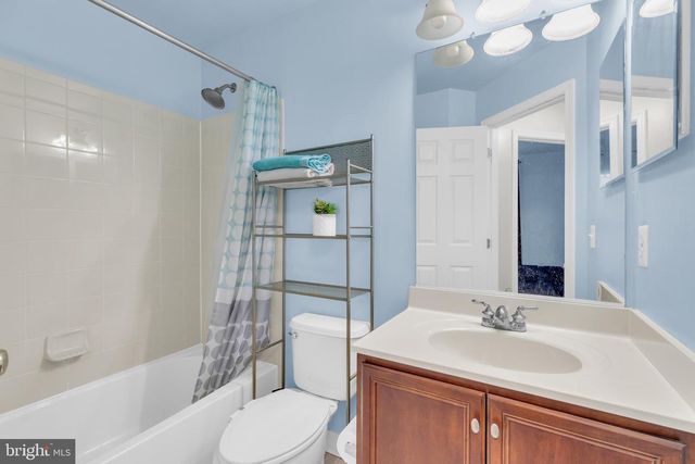 42911 PAMPLIN TER, Chantilly, VA 20152
