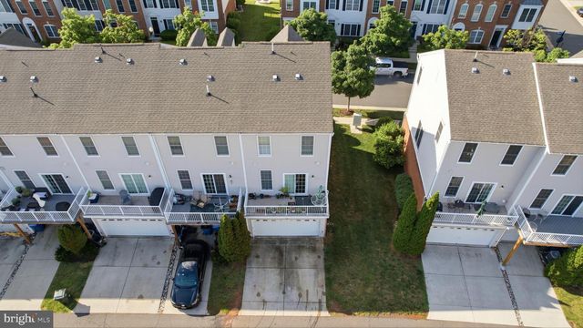 42911 PAMPLIN TER, Chantilly, VA 20152