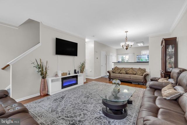 42911 PAMPLIN TER, Chantilly, VA 20152