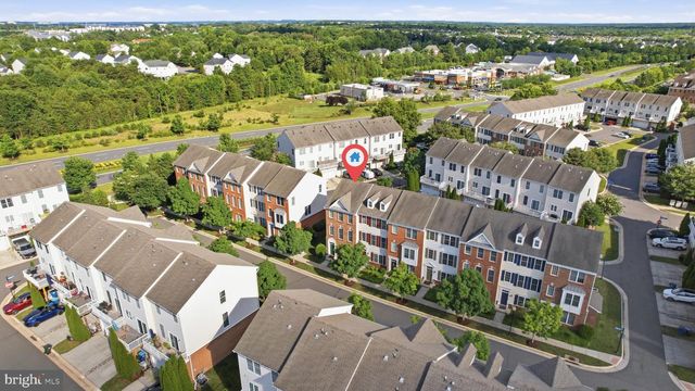 42911 PAMPLIN TER, Chantilly, VA 20152
