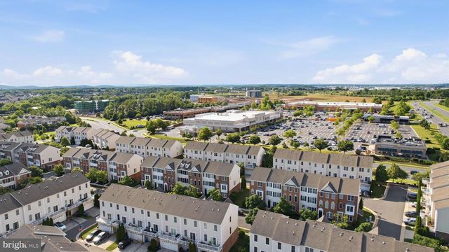 42911 PAMPLIN TER, Chantilly, VA 20152