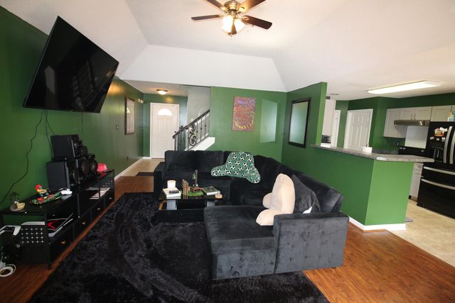 849 BLUE PEARL CV, Memphis, TN 38109