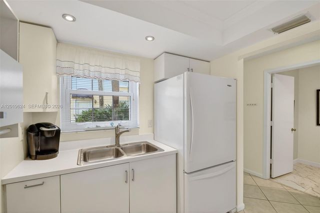 341 Waterside Drive 341, Hypoluxo, FL 33462