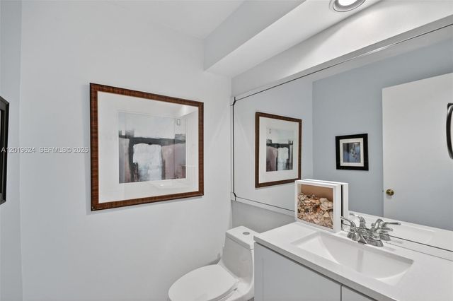 341 Waterside Drive 341, Hypoluxo, FL 33462