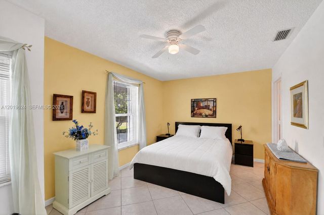 341 Waterside Drive 341, Hypoluxo, FL 33462