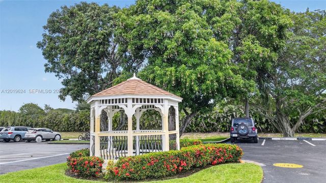 341 Waterside Drive 341, Hypoluxo, FL 33462