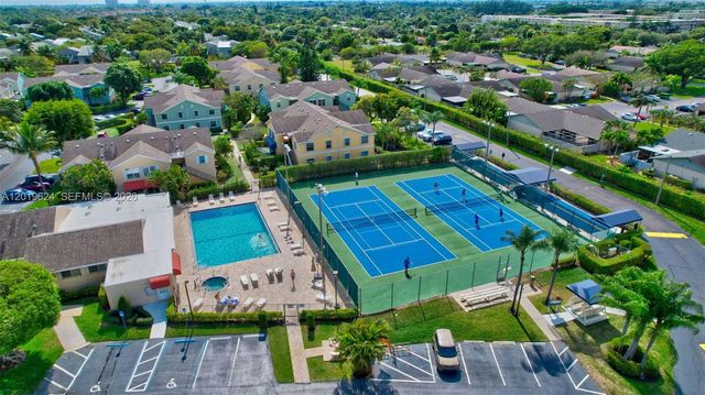 341 Waterside Drive 341, Hypoluxo, FL 33462