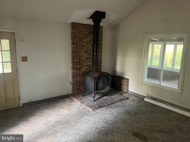 7 SHADY LN, Lincoln University, PA 19352