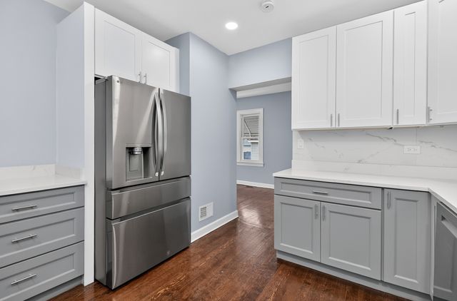 5624 W Pensacola Avenue, Chicago, IL 60634