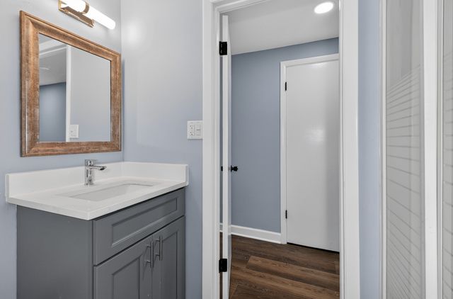 5624 W Pensacola Avenue, Chicago, IL 60634