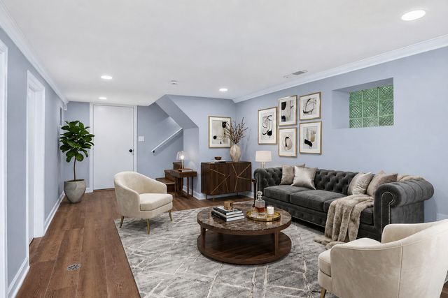 5624 W Pensacola Avenue, Chicago, IL 60634