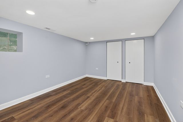 5624 W Pensacola Avenue, Chicago, IL 60634