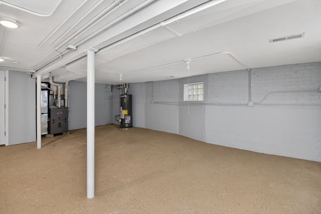 5624 W Pensacola Avenue, Chicago, IL 60634