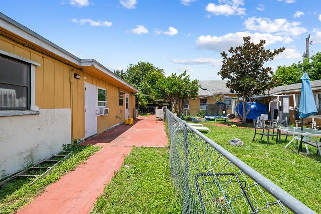 4373 VENUS Avenue, West Palm Beach, FL 33406