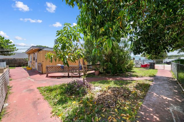 4373 VENUS Avenue, West Palm Beach, FL 33406