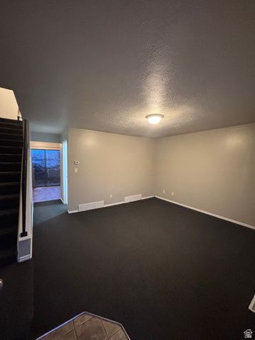 704 S ORCHARD DR, Bountiful, UT 84010