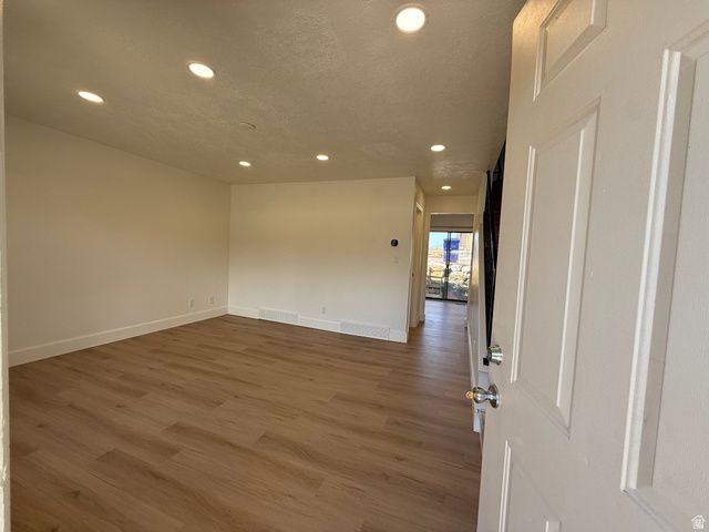 704 S ORCHARD DR, Bountiful, UT 84010