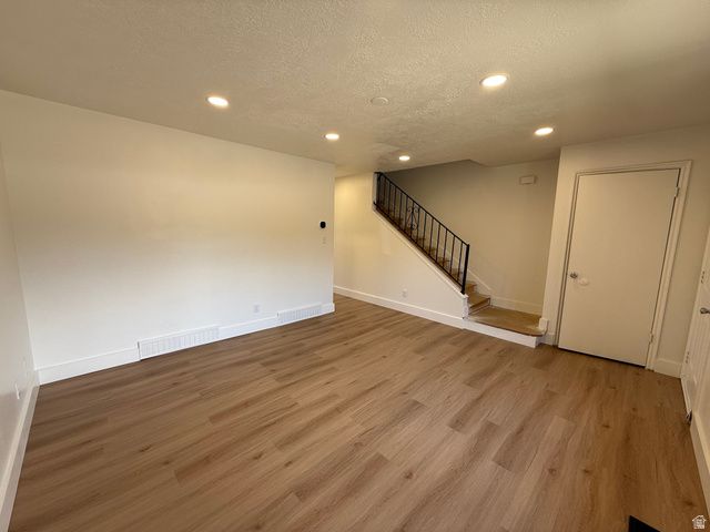 704 S ORCHARD DR, Bountiful, UT 84010