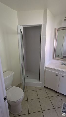 704 S ORCHARD DR, Bountiful, UT 84010