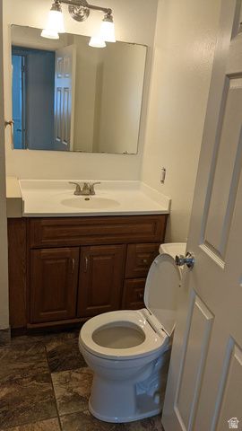 704 S ORCHARD DR, Bountiful, UT 84010