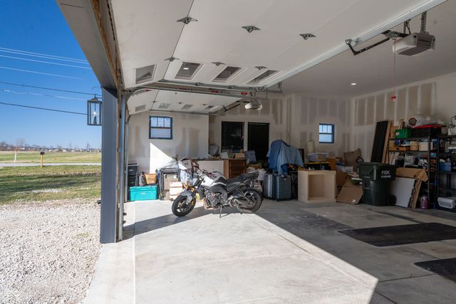 6661 W 100 N, Greenfield, IN 46140