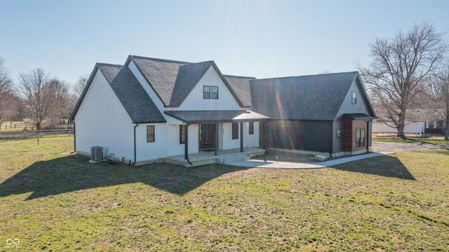 6661 W 100 N, Greenfield, IN 46140