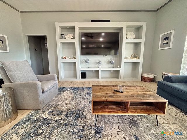 86 Kingfisher Street, Port O'connor, TX 77982