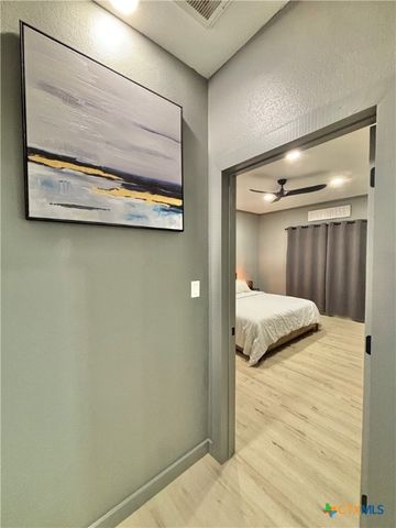 86 Kingfisher Street, Port O'connor, TX 77982