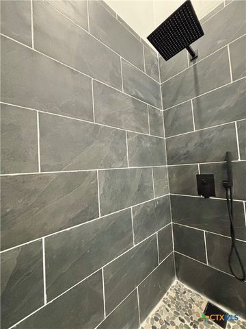 86 Kingfisher Street, Port O'connor, TX 77982