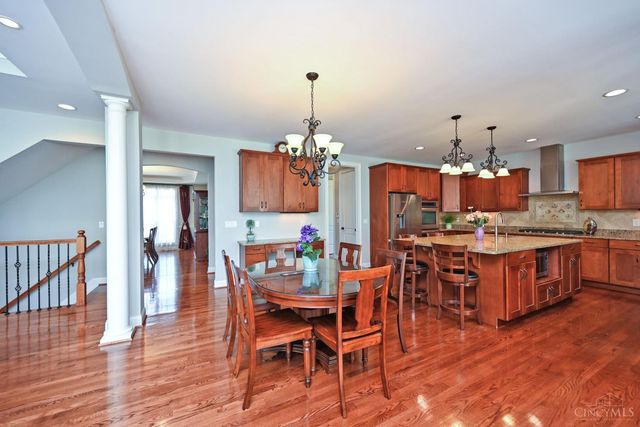 7933 Elbrecht Drive, Montgomery, OH 45242