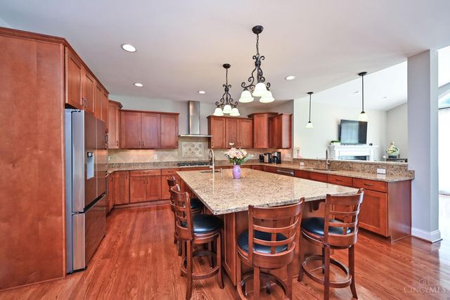 7933 Elbrecht Drive, Montgomery, OH 45242