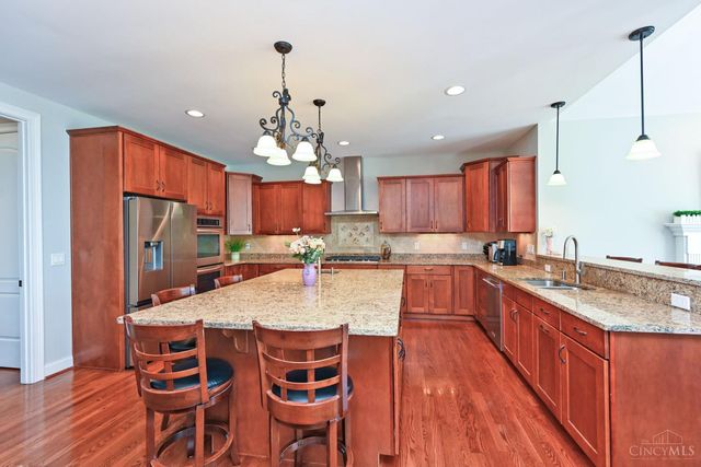 7933 Elbrecht Drive, Montgomery, OH 45242