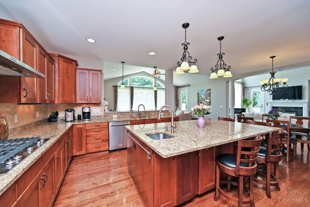 7933 Elbrecht Drive, Montgomery, OH 45242