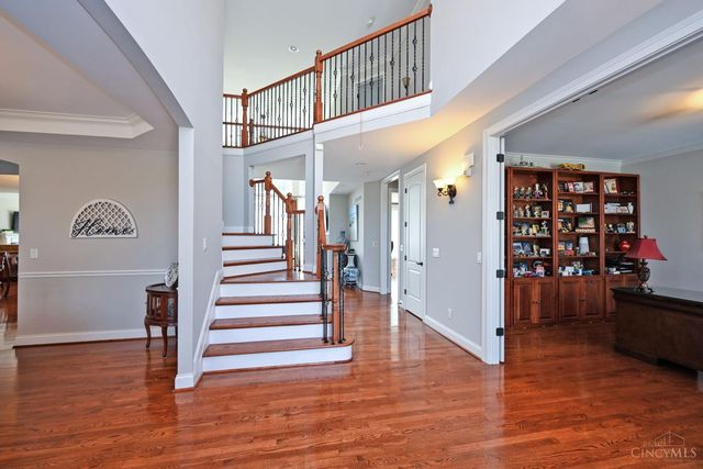 7933 Elbrecht Drive, Montgomery, OH 45242