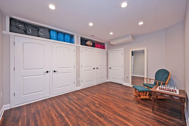 7933 Elbrecht Drive, Montgomery, OH 45242