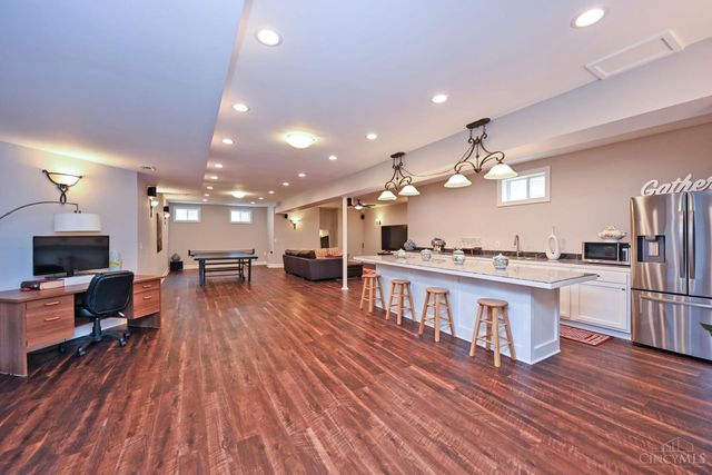 7933 Elbrecht Drive, Montgomery, OH 45242