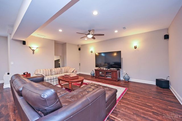 7933 Elbrecht Drive, Montgomery, OH 45242
