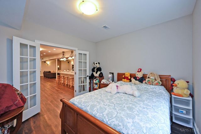 7933 Elbrecht Drive, Montgomery, OH 45242